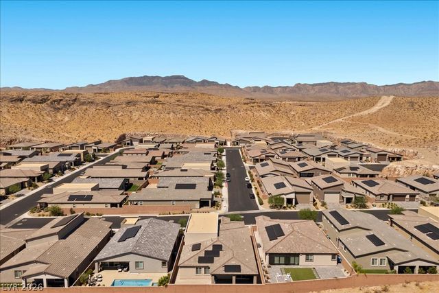 10006 Joshua Foothills Street, Las Vegas, NV 89178