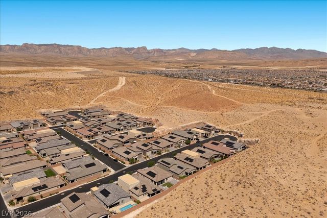 10006 Joshua Foothills Street, Las Vegas, NV 89178
