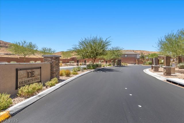 10006 Joshua Foothills Street, Las Vegas, NV 89178
