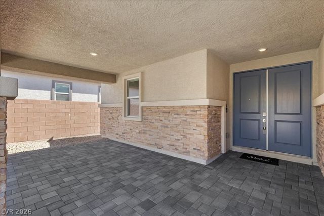 10006 Joshua Foothills Street, Las Vegas, NV 89178