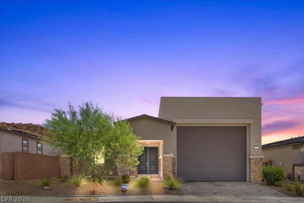 10006 Joshua Foothills Street, Las Vegas, NV 89178