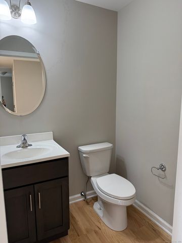 314 Bridgeport Avenue 302, Milford, CT 06460