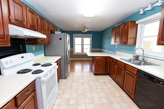145 N Clemson Drive, Barnwell, SC 29812