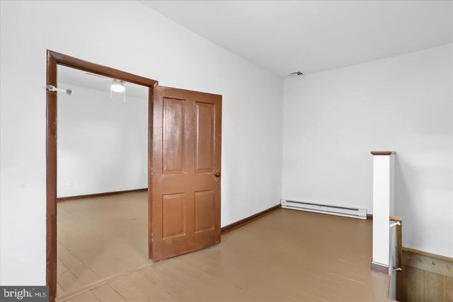 12509 WOLFSVILLE RD, Myersville, MD 21773