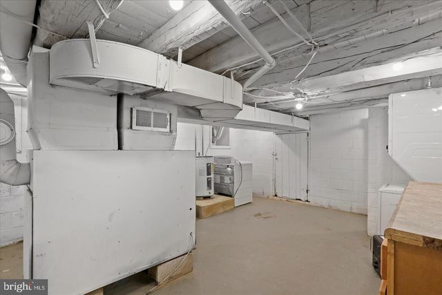 12509 WOLFSVILLE RD, Myersville, MD 21773