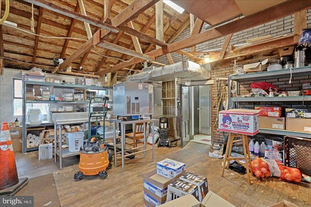 12509 WOLFSVILLE RD, Myersville, MD 21773