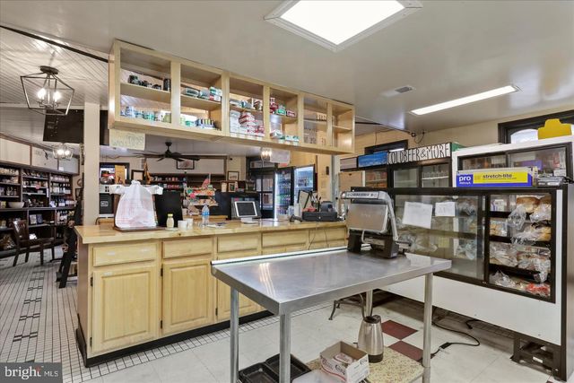 12509 WOLFSVILLE RD, Myersville, MD 21773