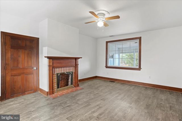 12509 WOLFSVILLE RD, Myersville, MD 21773