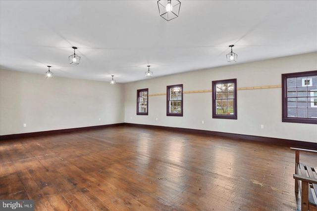 12509 WOLFSVILLE RD, Myersville, MD 21773