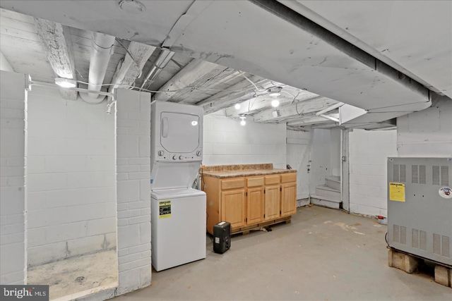 12509 WOLFSVILLE RD, Myersville, MD 21773