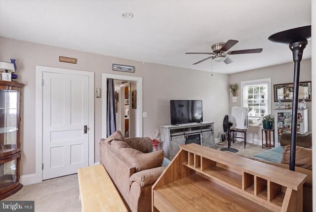 12509 WOLFSVILLE RD, Myersville, MD 21773