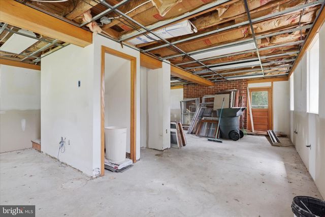 12509 WOLFSVILLE RD, Myersville, MD 21773