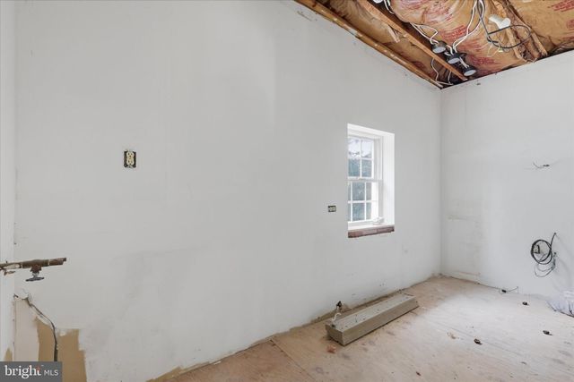 12509 WOLFSVILLE RD, Myersville, MD 21773