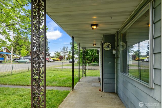 410 1st Street, Easton, WA 98925