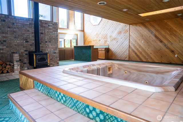 410 1st Street, Easton, WA 98925