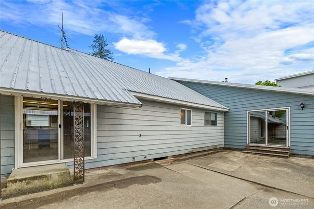 410 1st Street, Easton, WA 98925