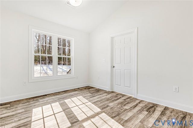 125 Ferry Landing Rd, Dunnsville, VA 22454