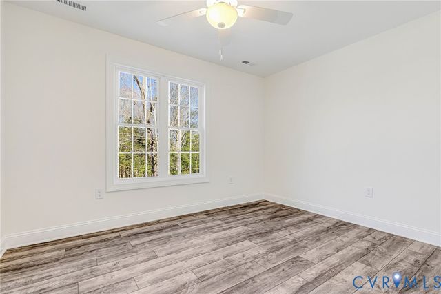 125 Ferry Landing Rd, Dunnsville, VA 22454