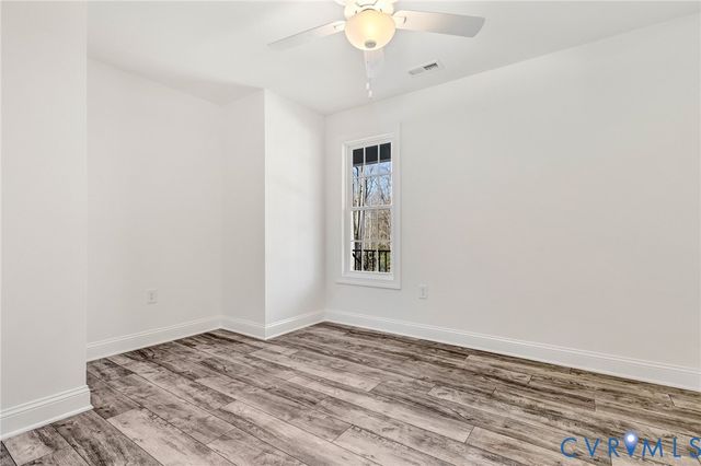 125 Ferry Landing Rd, Dunnsville, VA 22454