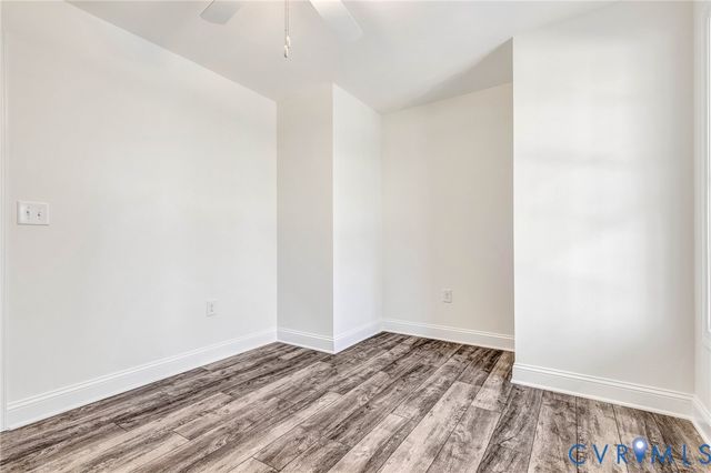 125 Ferry Landing Rd, Dunnsville, VA 22454