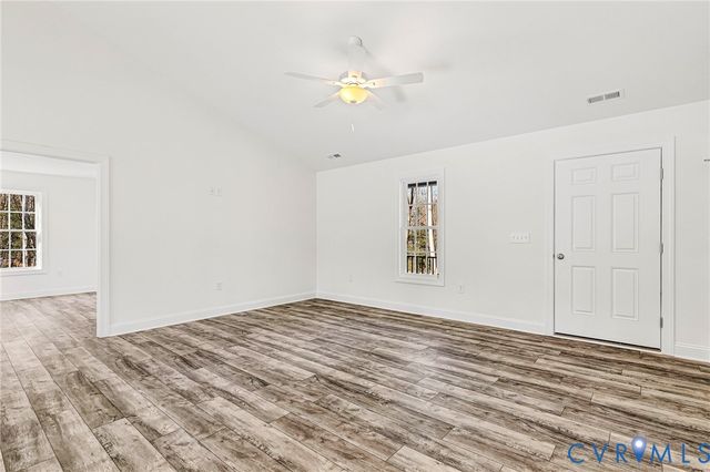 125 Ferry Landing Rd, Dunnsville, VA 22454