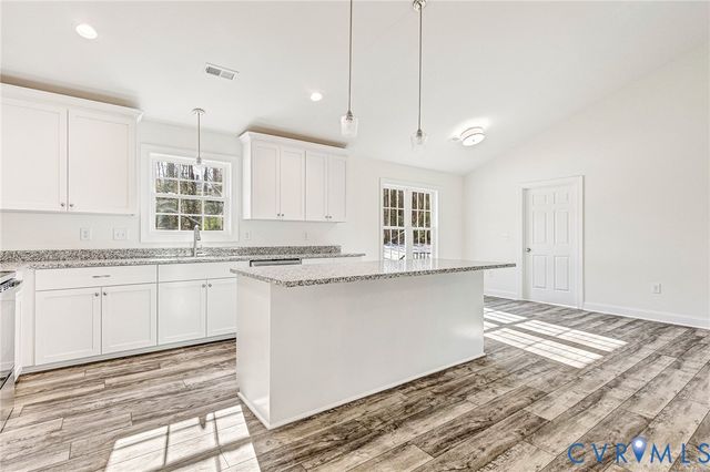 125 Ferry Landing Rd, Dunnsville, VA 22454