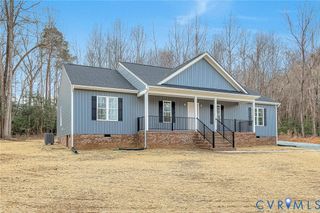125 Ferry Landing Rd, Dunnsville, VA 22454