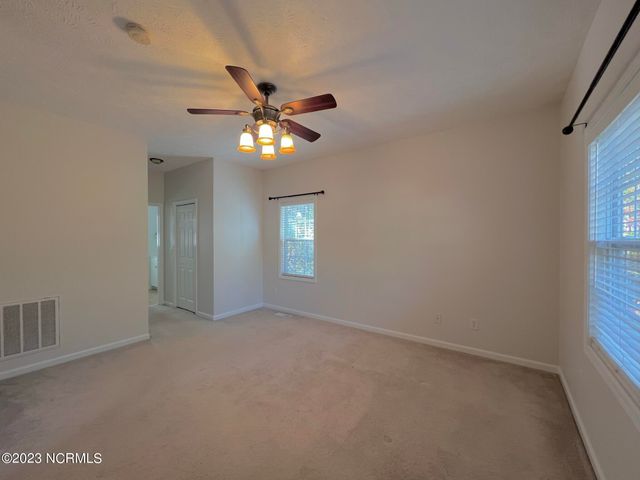 150 Sandhills Circle, Pinehurst, NC 28374