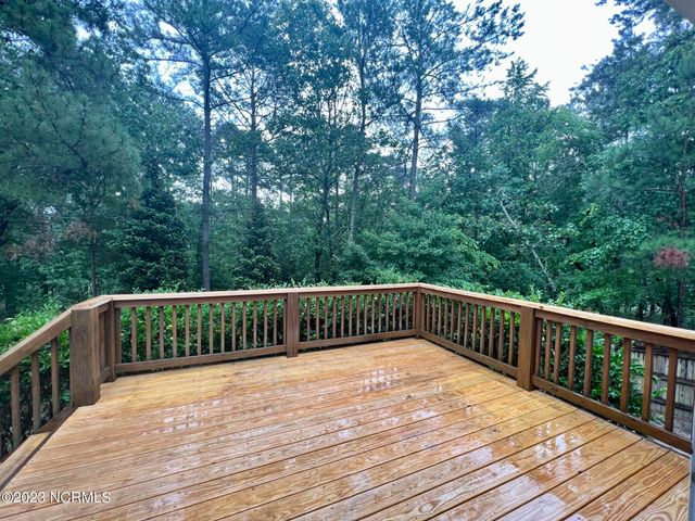 150 Sandhills Circle, Pinehurst, NC 28374