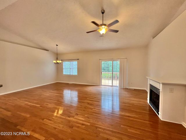 150 Sandhills Circle, Pinehurst, NC 28374