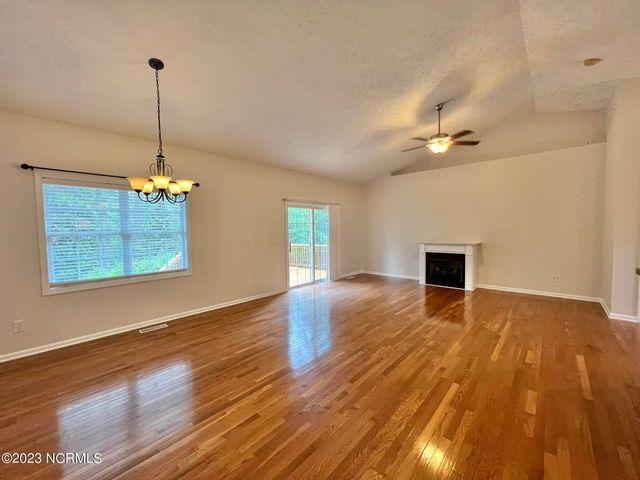 150 Sandhills Circle, Pinehurst, NC 28374