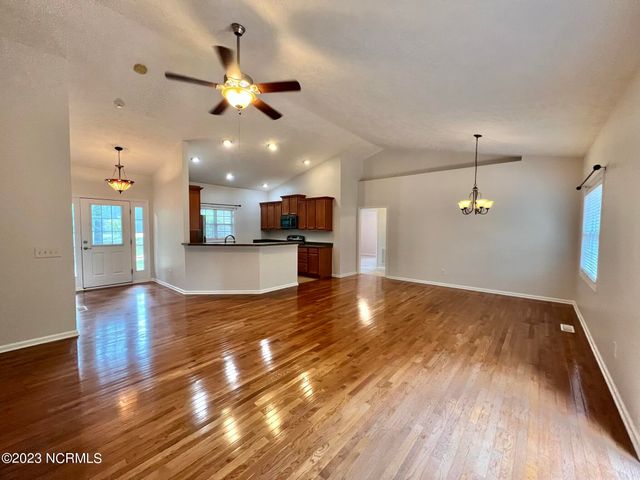 150 Sandhills Circle, Pinehurst, NC 28374