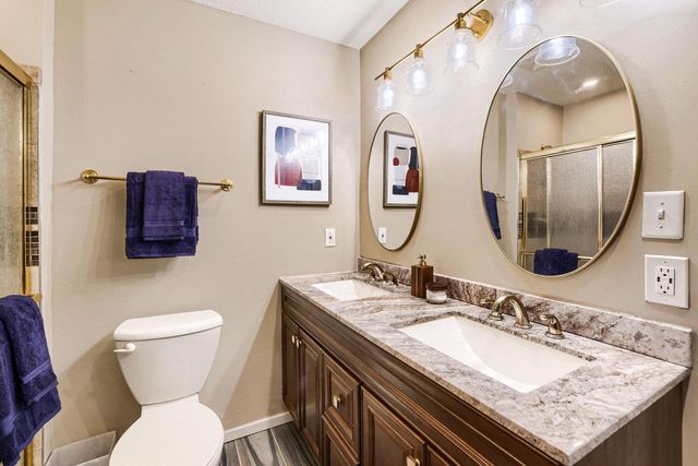 12210 51st Avenue N, Plymouth, MN 55442