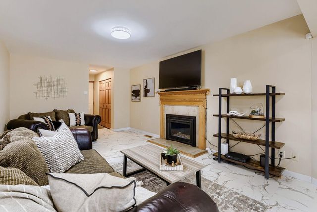 12210 51st Avenue N, Plymouth, MN 55442