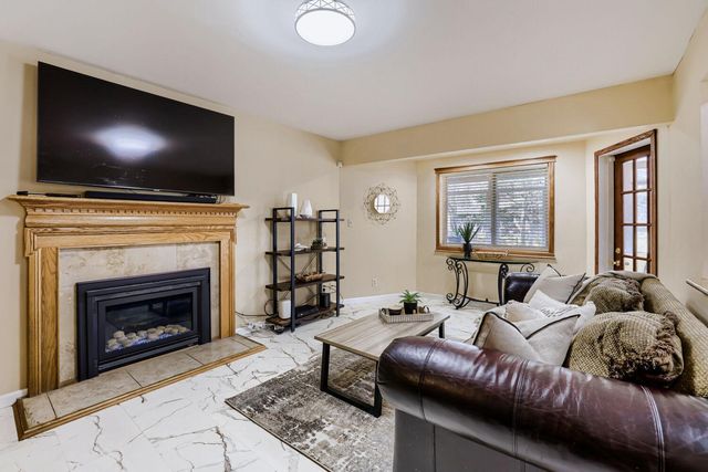 12210 51st Avenue N, Plymouth, MN 55442