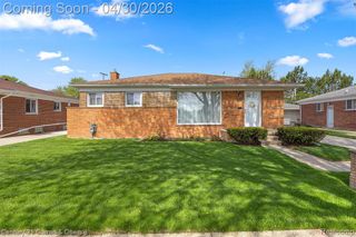 8262 Vine Avenue, Allen Park, MI 48101