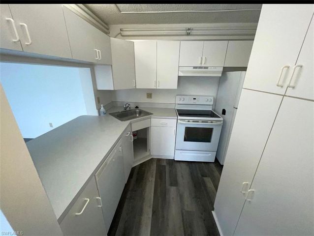 9930 Sailview CT 15, Fort Myers, FL 33905