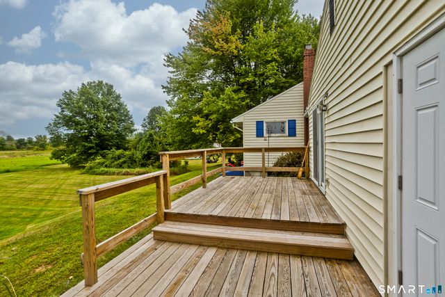 890 North Street, Suffield, CT 06078