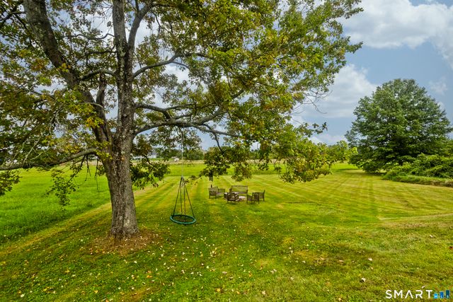 890 North Street, Suffield, CT 06078