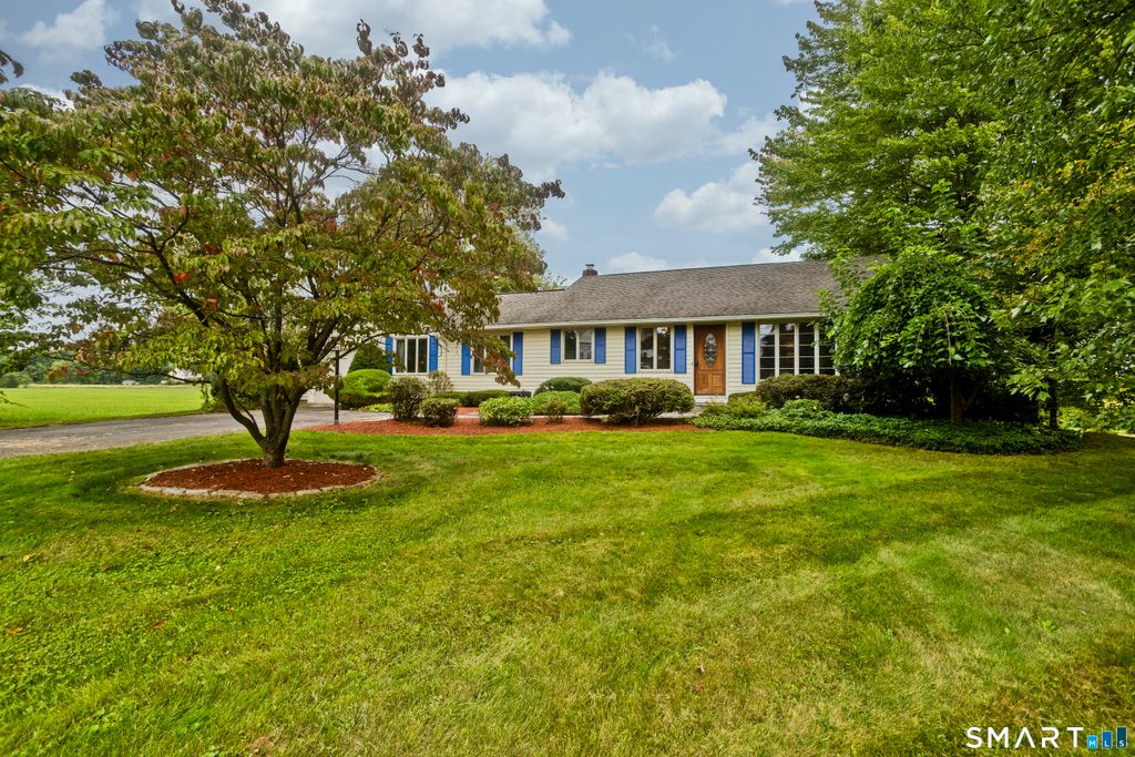 890 North Street, Suffield, CT 06078