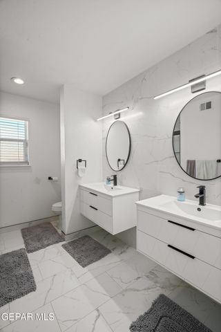6205 LA POSTA Drive, El Paso, TX 79912
