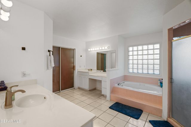 6205 LA POSTA Drive, El Paso, TX 79912