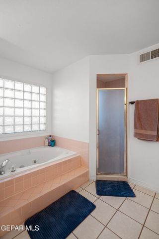6205 LA POSTA Drive, El Paso, TX 79912