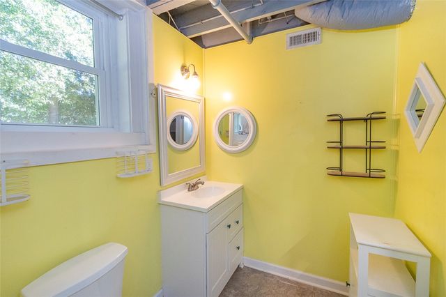 105 Hillandale Road, Seneca, SC 29672