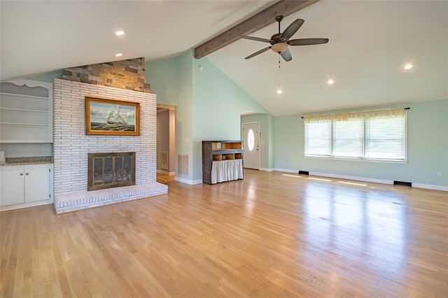 105 Hillandale Road, Seneca, SC 29672