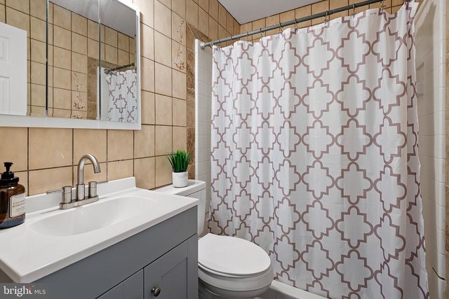 602 TAMARA CIR, Newark, DE 19711