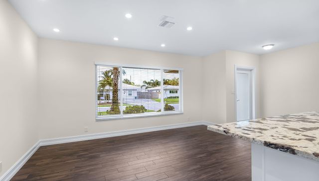 1041 SW 4th Street, Boca Raton, FL 33486