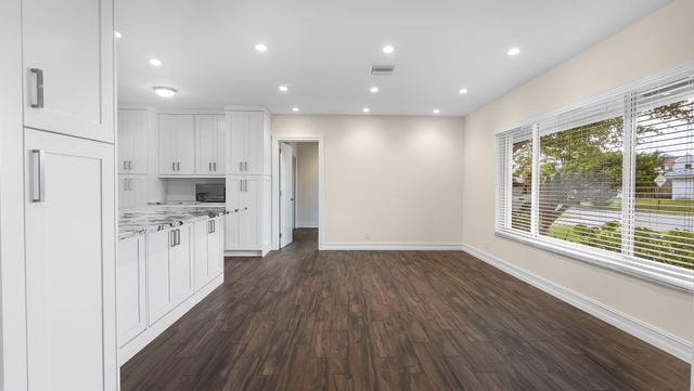 1041 SW 4th Street, Boca Raton, FL 33486