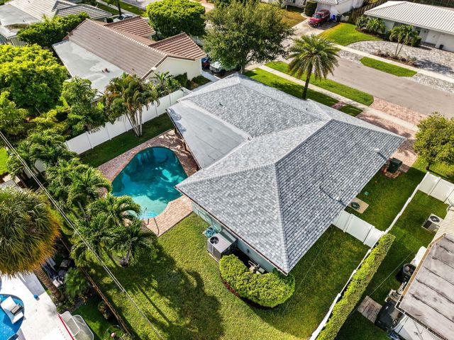 1041 SW 4th Street, Boca Raton, FL 33486