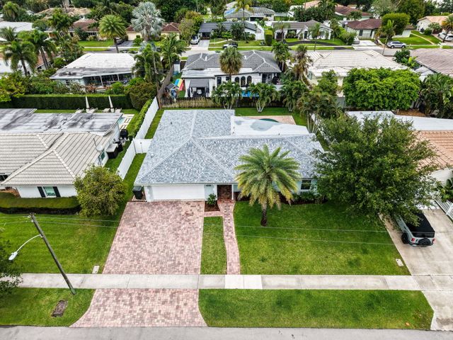 1041 SW 4th Street, Boca Raton, FL 33486